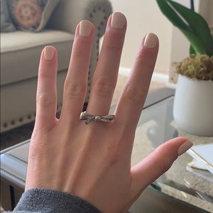 Pandora sparkling bow ring